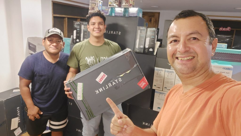 cliente_galapagos_telecom_bodega_starlink_31