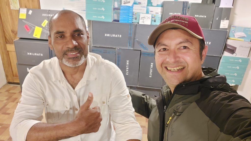 cliente_galapagos_telecom_bodega_starlink_32