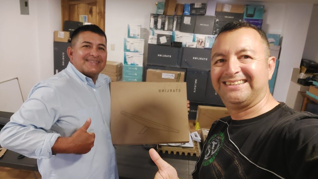 cliente_galapagos_telecom_bodega_starlink_39